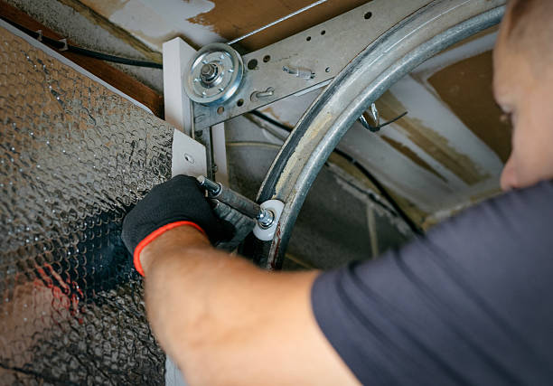 Affordable Garage Door solutions in Ives Estates, FL